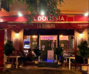 En-café-bar-la-donesia-encontrarás-la-cocina-sevillana-con-fusión-marroquí