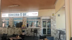 Bar de tapas en Sevilla este, especializado en marisco y tapas